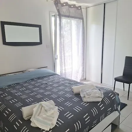 ヴィラ Belle Maison 3 3min Des Plages De Juan Les Pins 8personnes アンティーブ